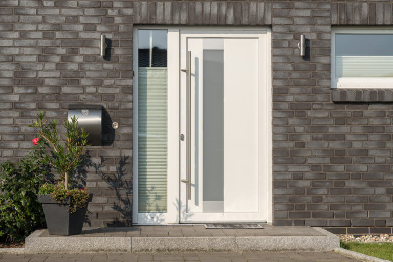Haustür eines modernen Hauses