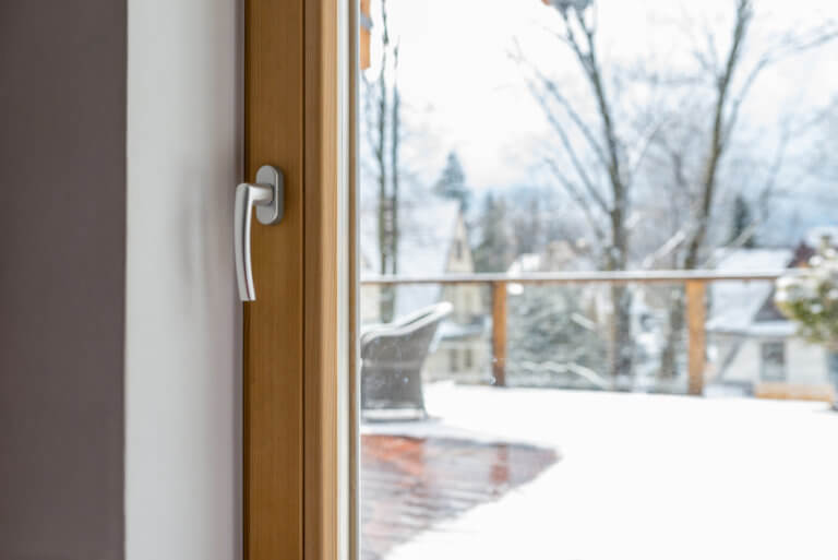 Den Balkon winterfest machen.