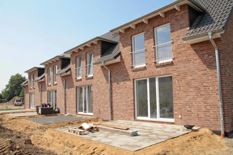 Hausfassade aus rotem Klinker