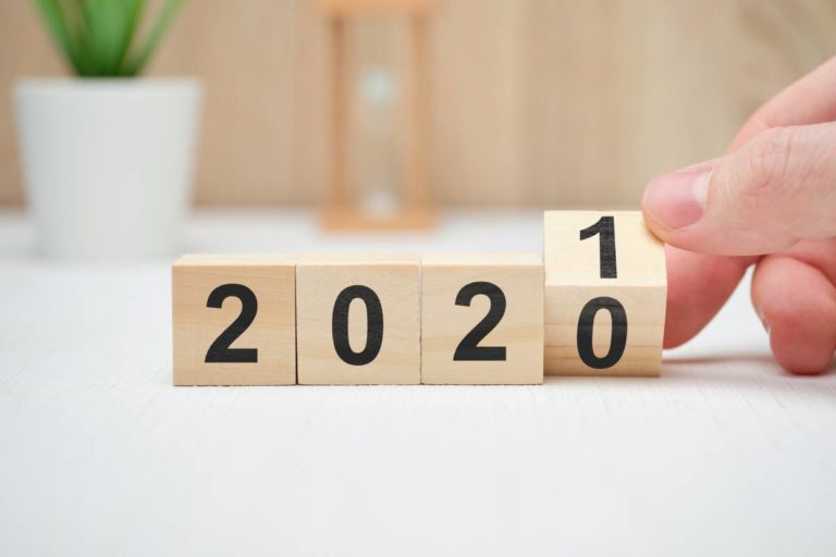 Kalender und Unterlagen zu gesetzlichen Änderungen im neuen Jahr