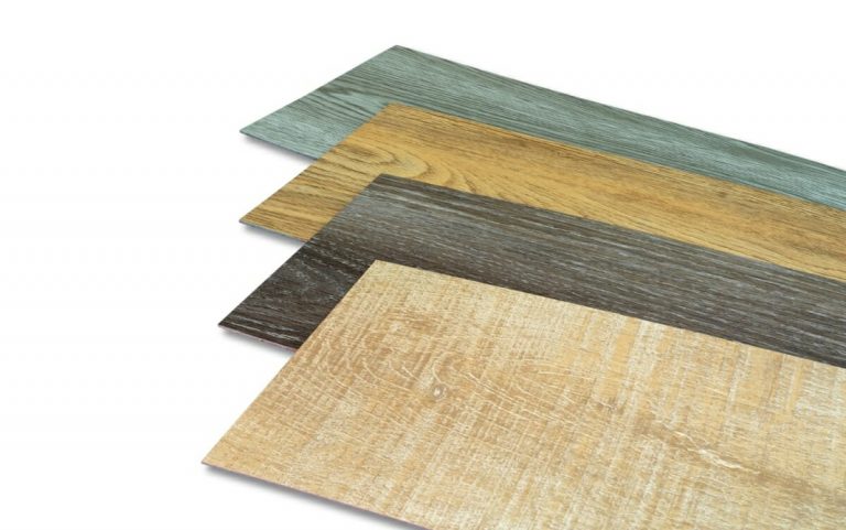 Verschiedene Vinylböden in Holzoptik