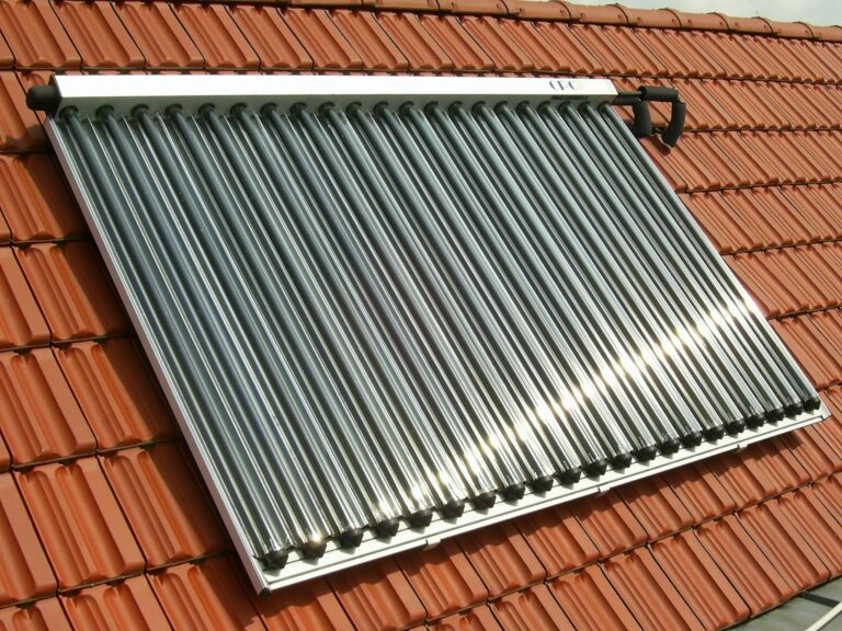 Effizienter Solarkollektor mit Vakuumröhren
