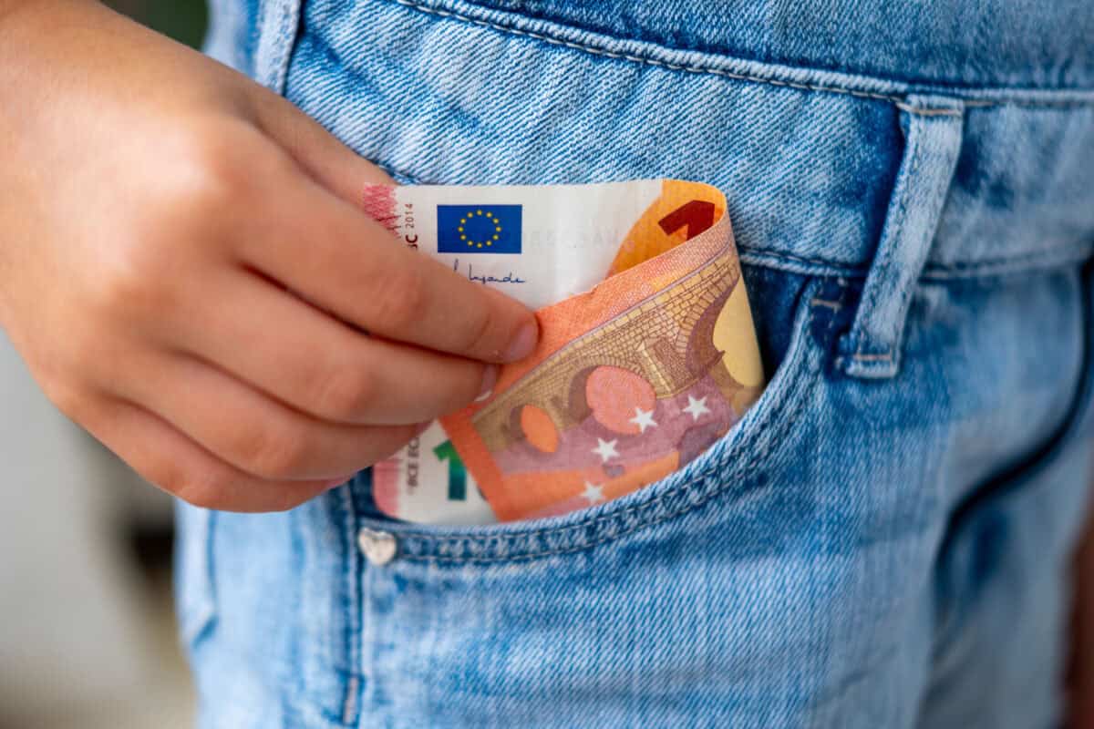 Kleine Reparatur, große Rechnung: Wie du Haushaltsnotfälle finanziell abfederst 