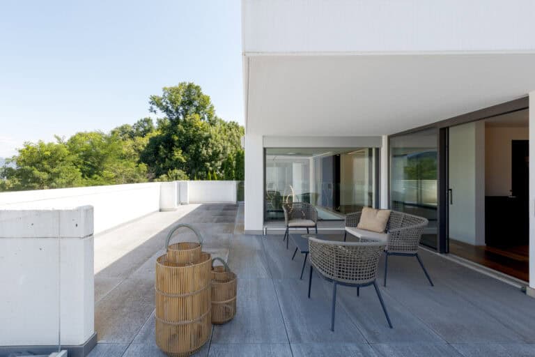 Balkon und Terrasse fliesen lassen